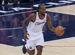 洛杉矶快船NBA战胜达拉斯独行侠莱昂纳德中投命中的简单介绍